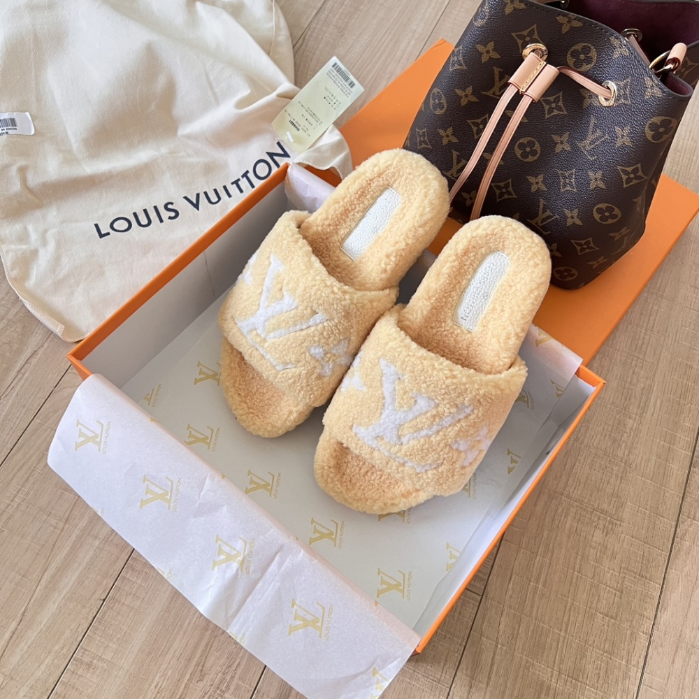 LV Shoes Women Men Autumn and winter lamb wool mop