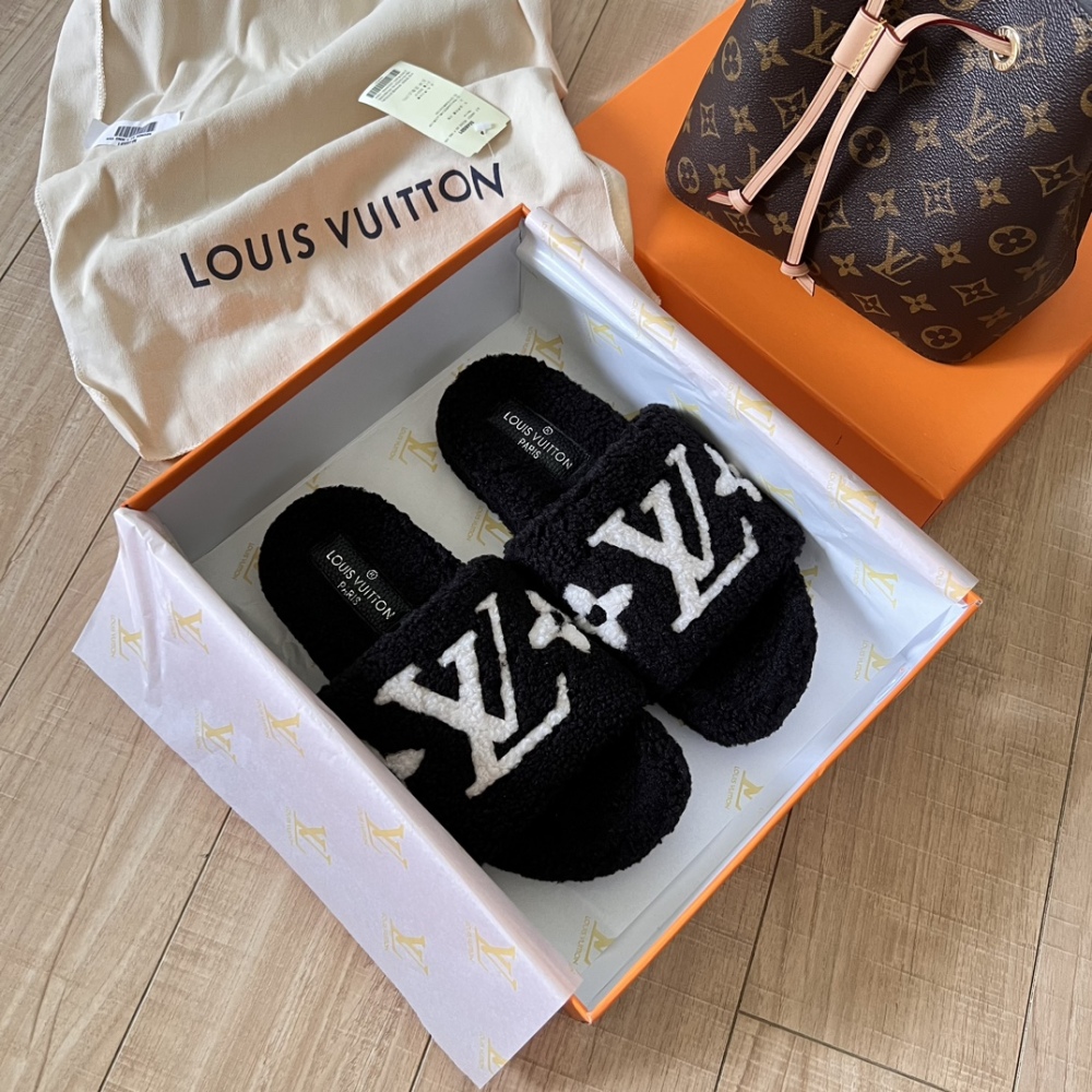 LV Shoes Women Men Autumn and winter lamb wool mop