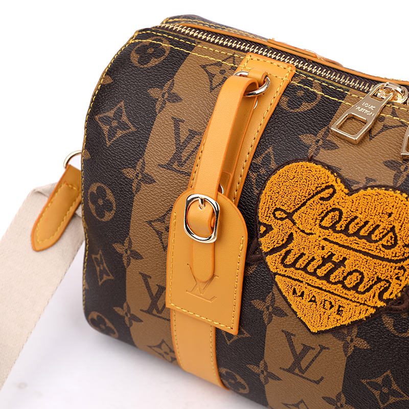 Men Bags LV New single shoulder bag
