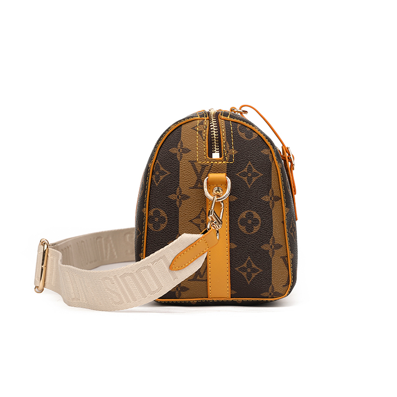 Men Bags LV New single shoulder bag