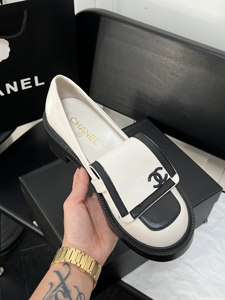 Chanel Shoes Women