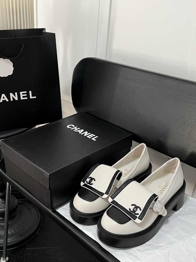 Chanel Shoes Women