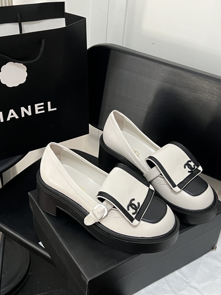 Chanel Shoes Women