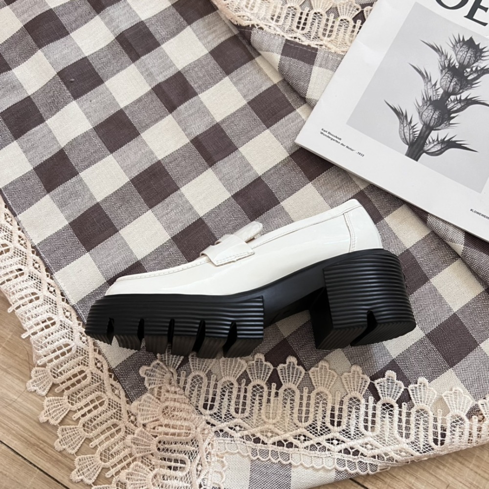 STUART WEITZMAN Shoes Women