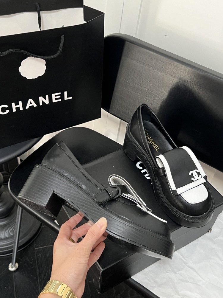 Chanel Shoes Women