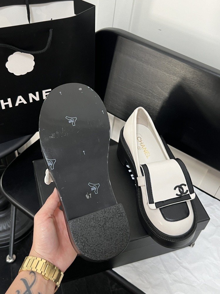 Chanel Shoes Women