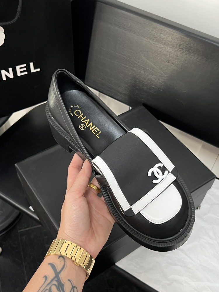Chanel Shoes Women