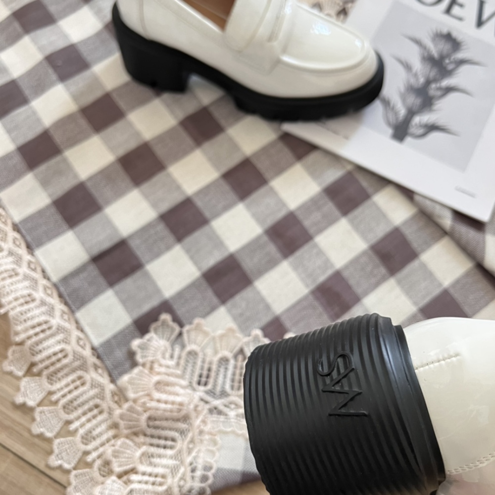 STUART WEITZMAN Shoes Women