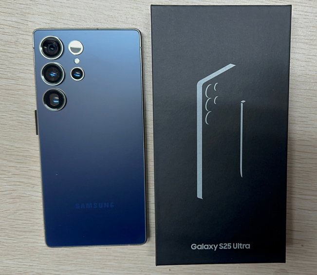 Galaxy S25 ultra phone