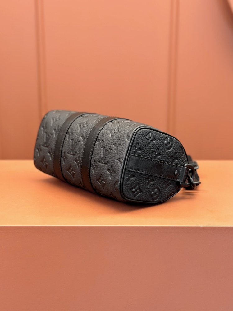 M20900 Black Men's Handbag