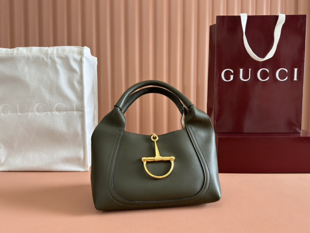 Classic shoulder bag with half saddle buckle design