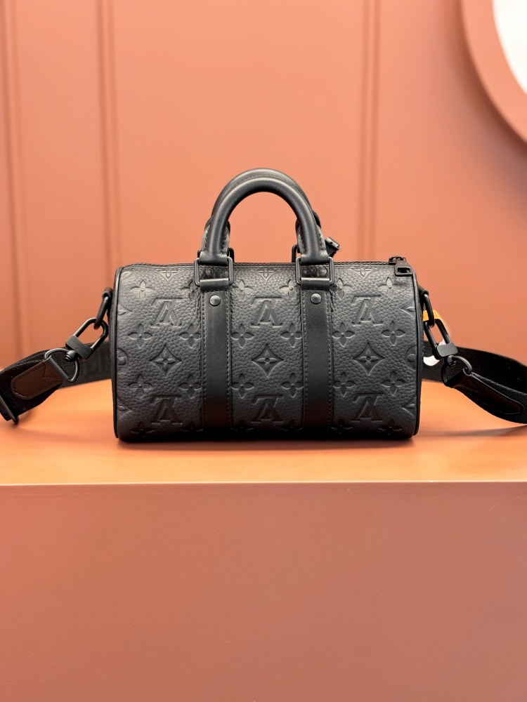 M20900 Black Men's Handbag
