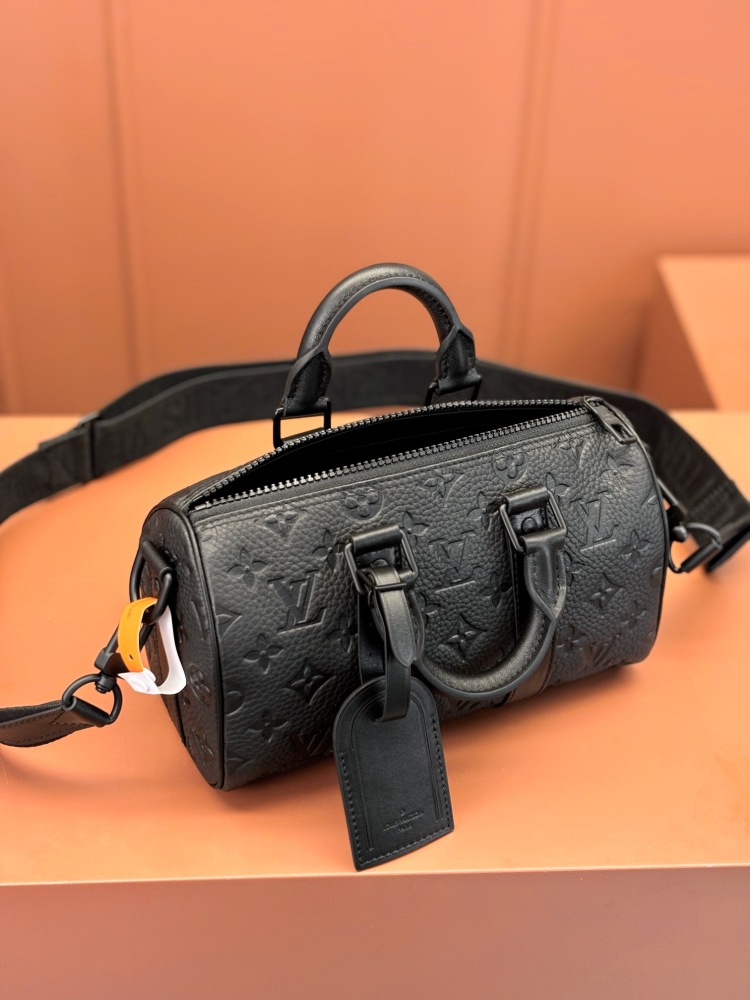 M20900 Black Men's Handbag