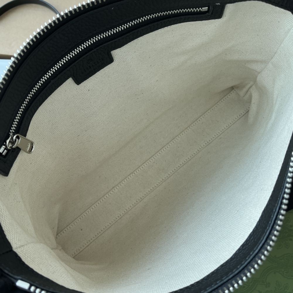 Medium sized mailman bag