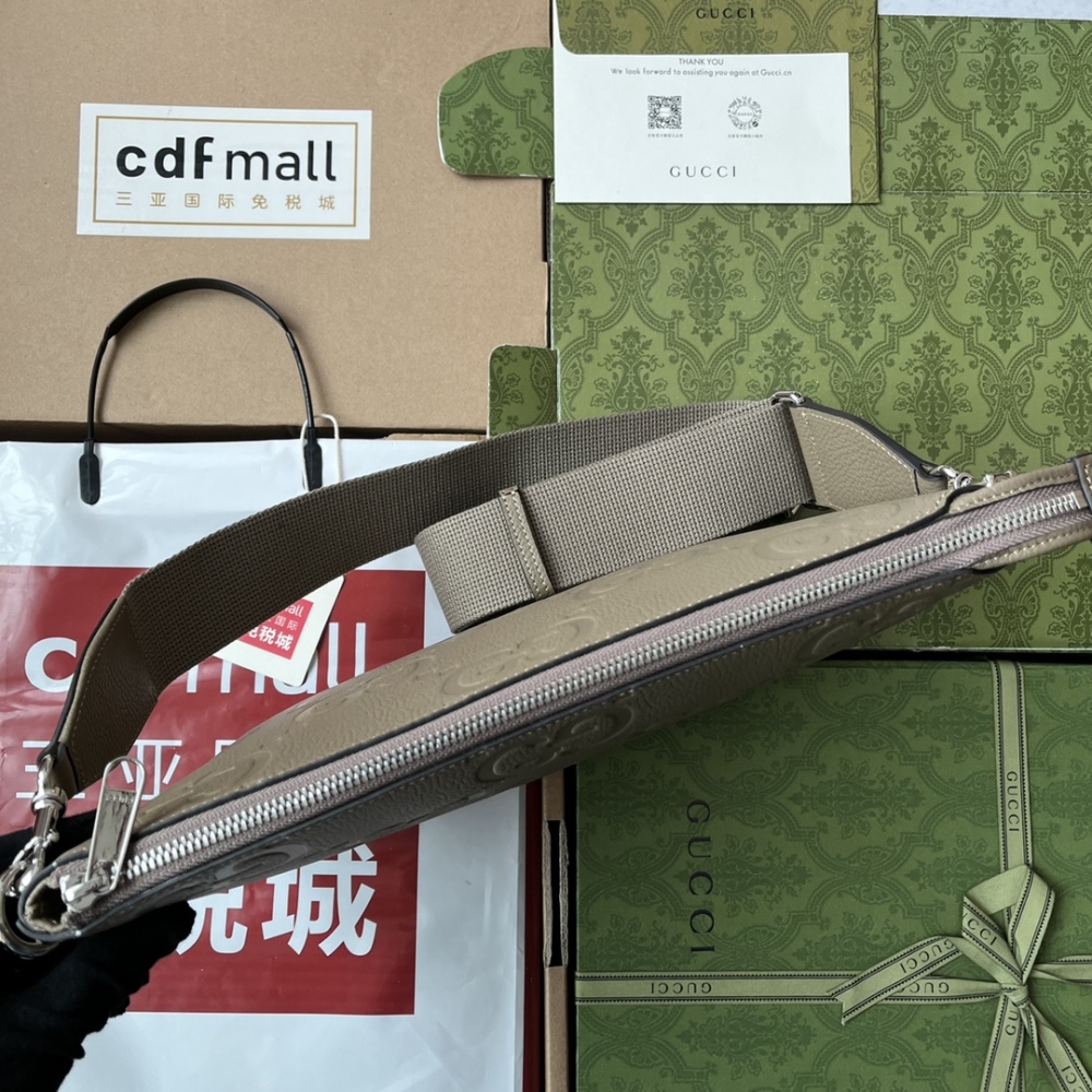Medium sized mailman bag
