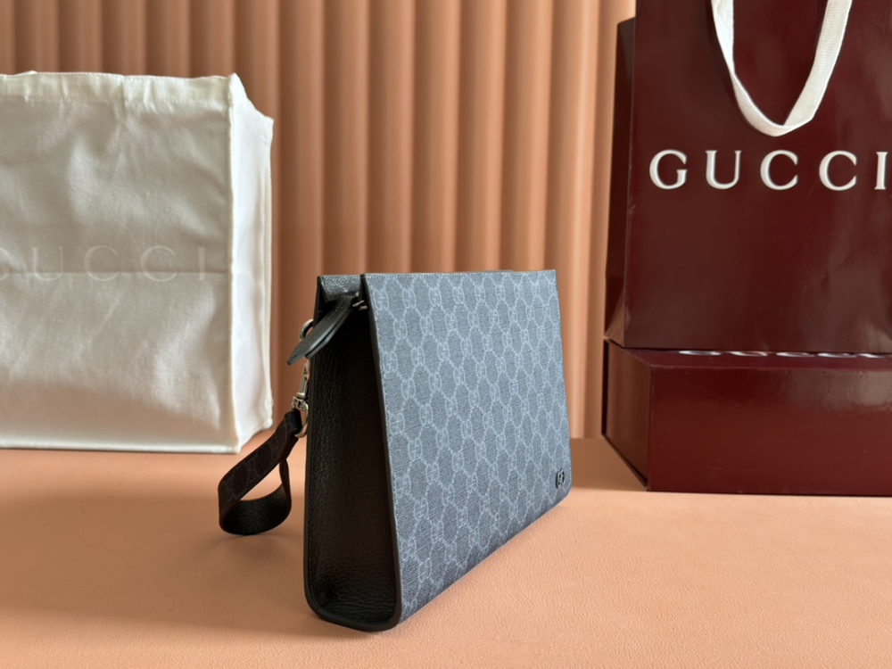 Handbag with interwoven letter patterns