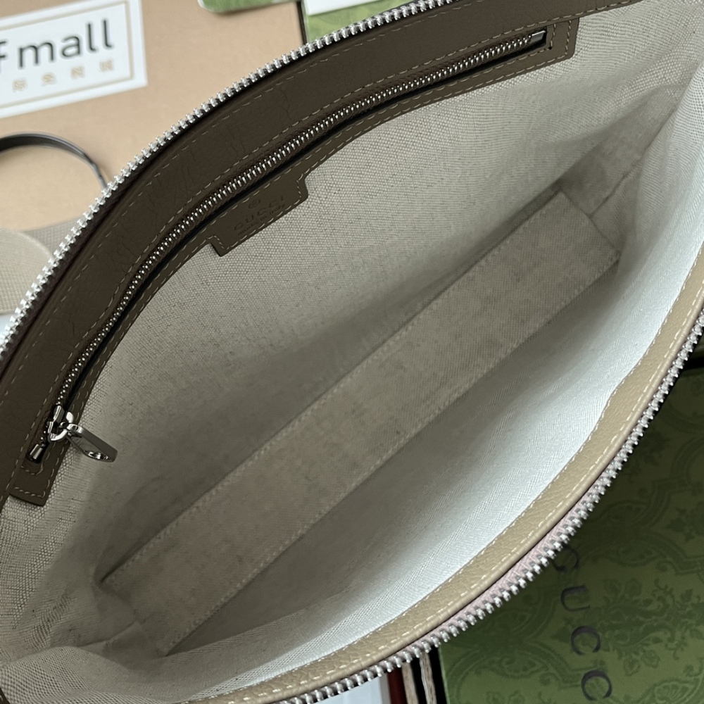 Medium sized mailman bag