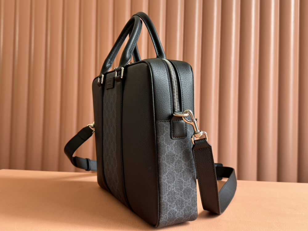 Medium briefcase