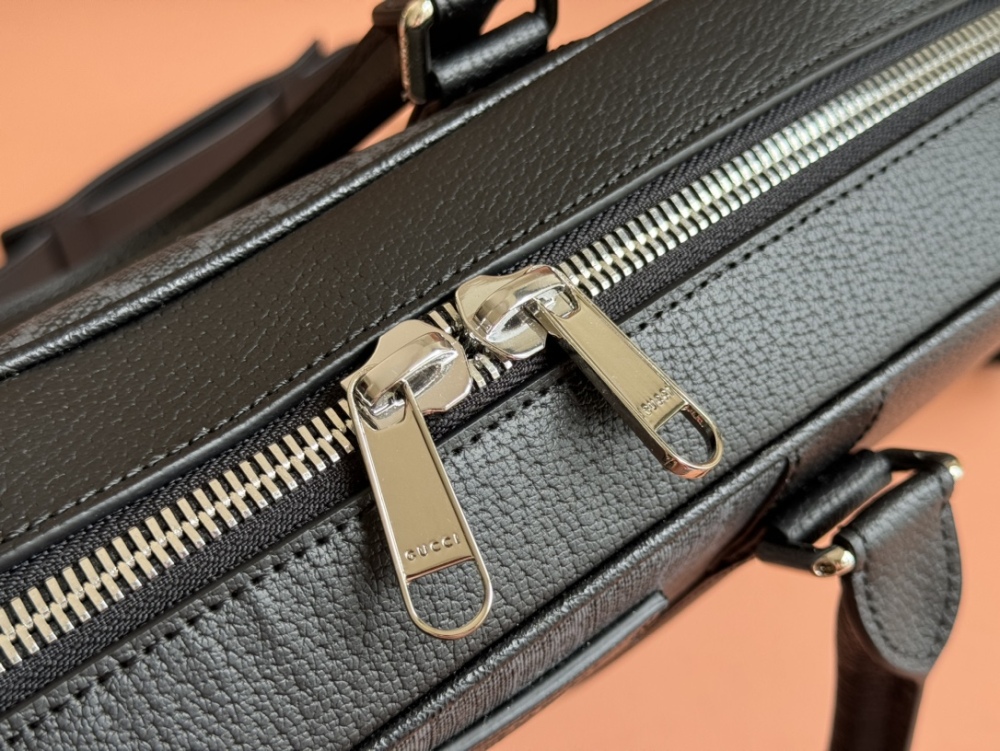 Medium briefcase