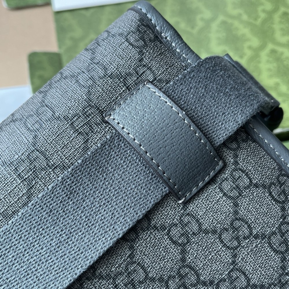 Small waist bag