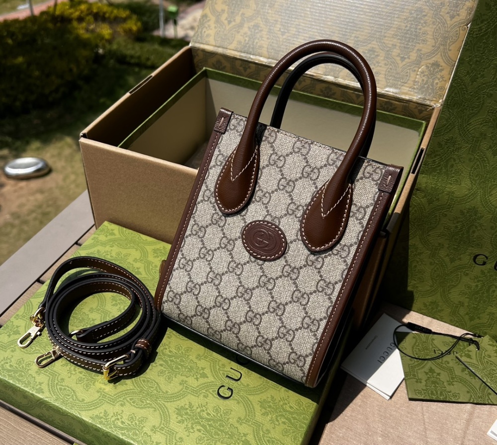 Mini tote bag