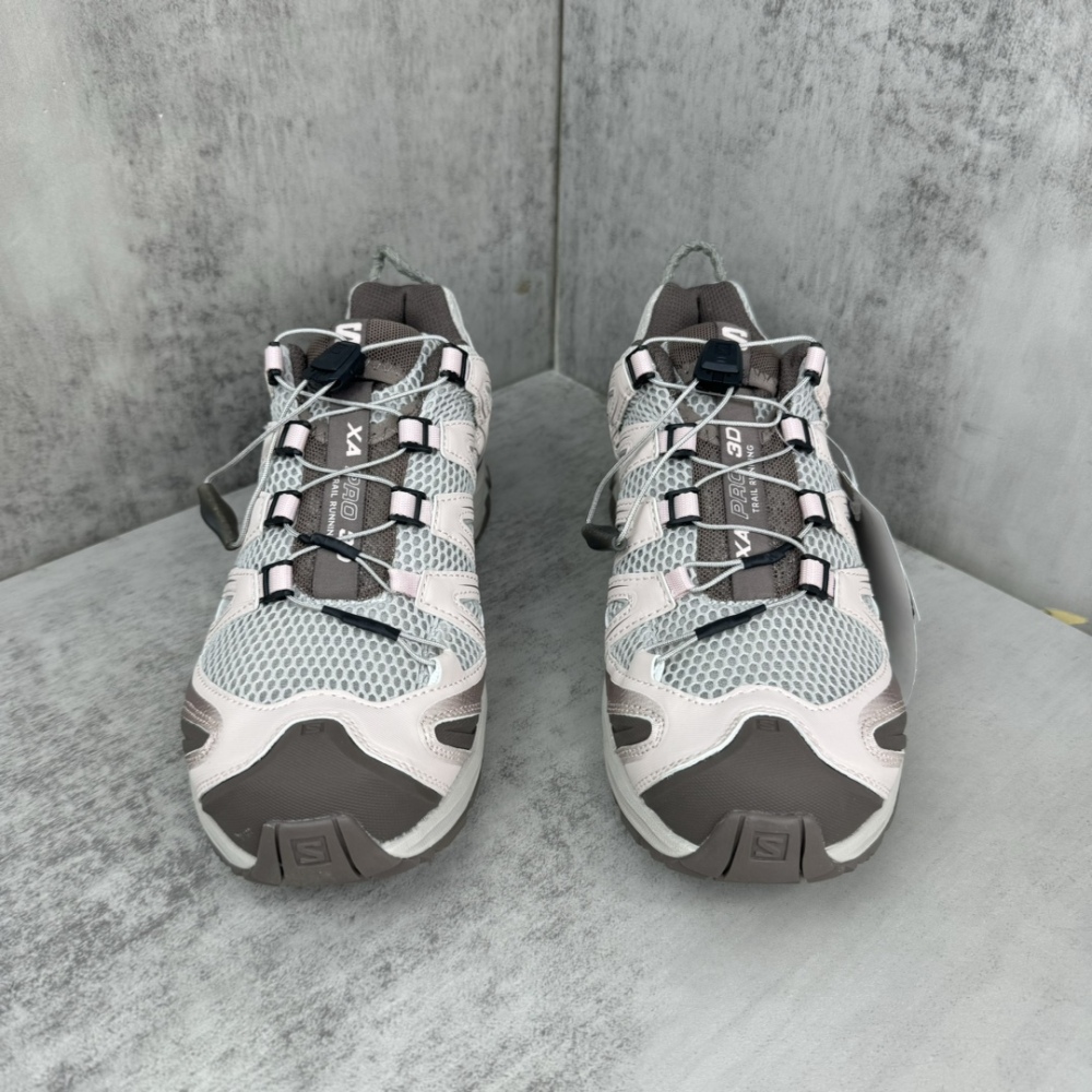It is a pair of lightweight off-road running shoes,