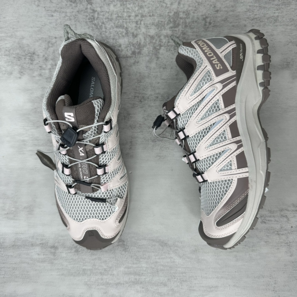 It is a pair of lightweight off-road running shoes,