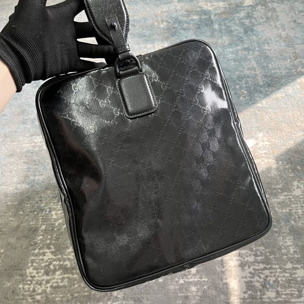 Men's large travel bag