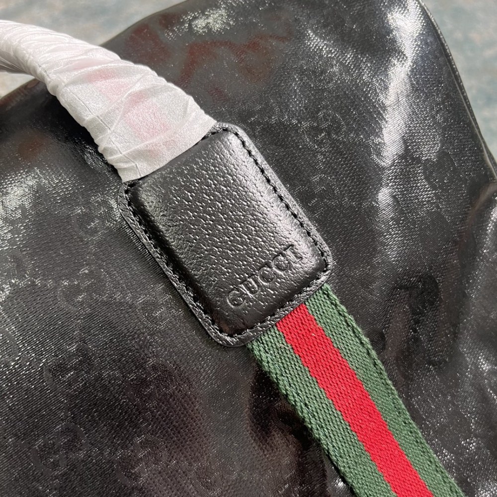 Men's large travel bag