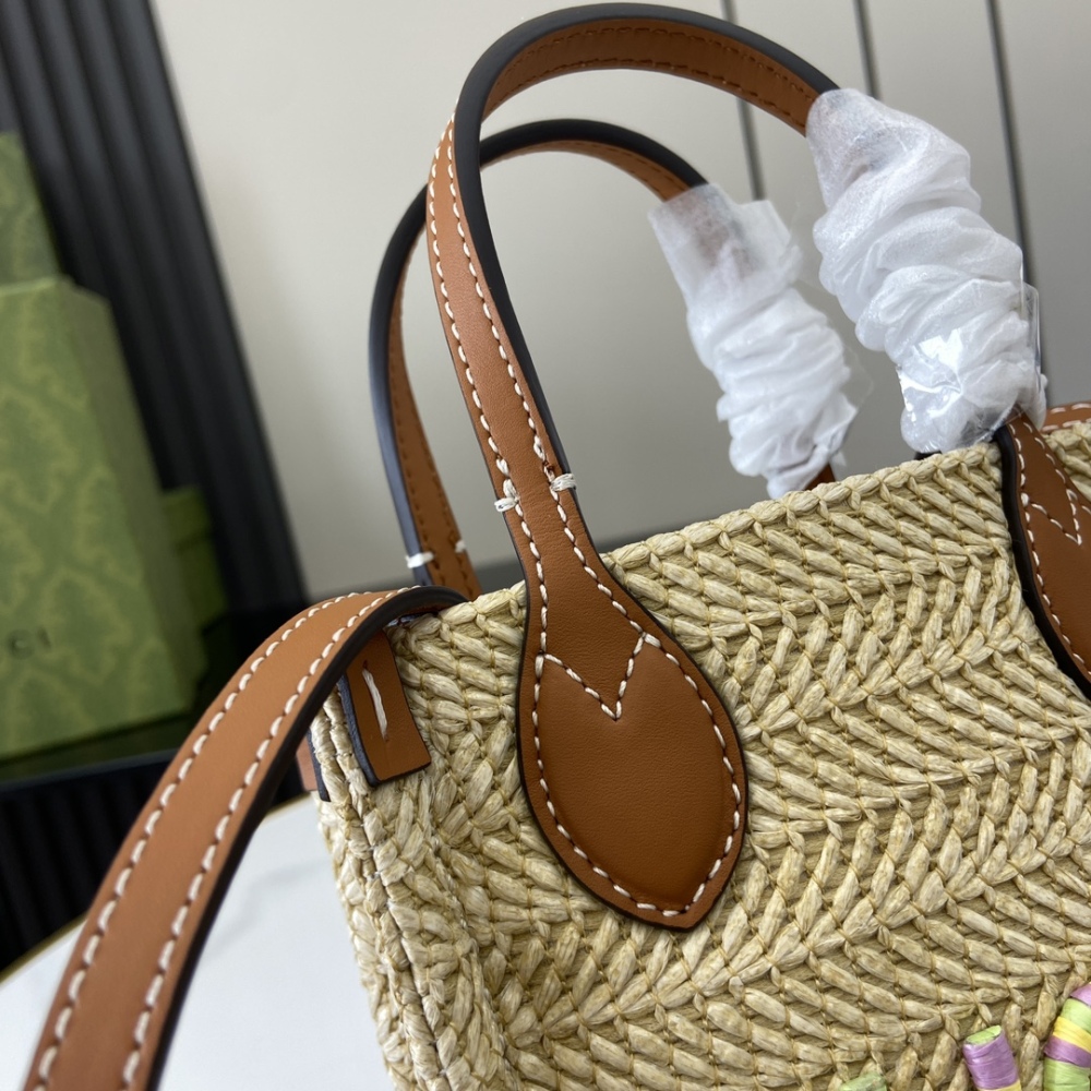 Mini woven handbag