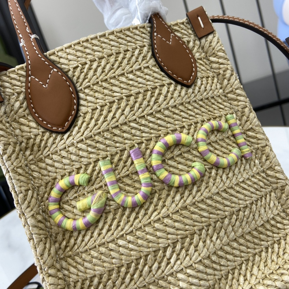 Mini woven handbag