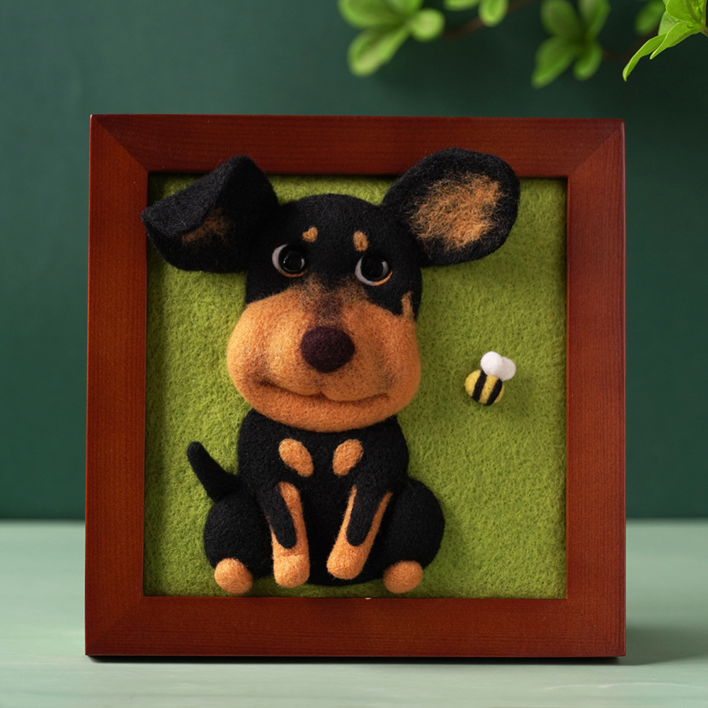 Craft Your Own Bee Dog Wool Felt Frame Art - A Delightful Family Crafting Experience!