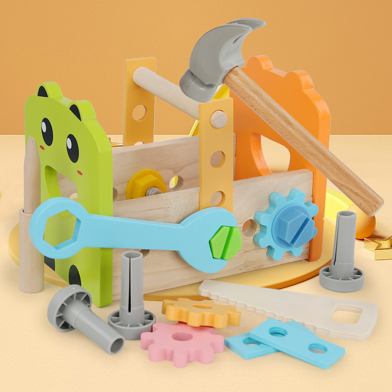 Master Craftsman Junior: Engage Your Child with Our Wooden Screwdriver Puzzle Toy Toolkit!