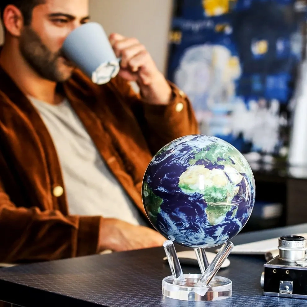 🎄🌏Globe Earth with Clouds 4.5【Free Shipping】