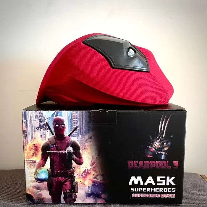 ELECTRONIC MERC MASK BLINKING EYES