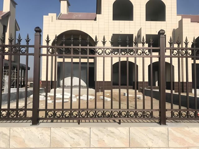 American Style Aluminum Fence