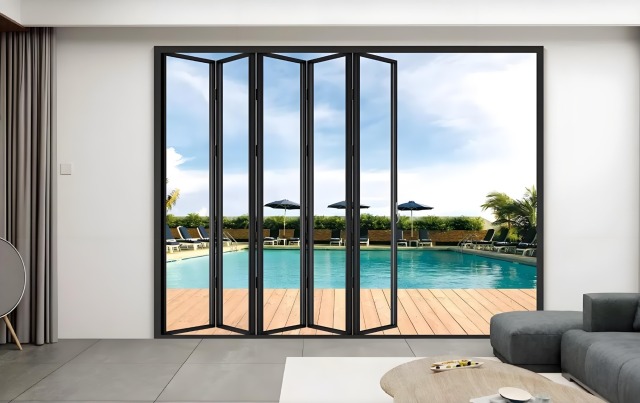 Aluminium  folding Door