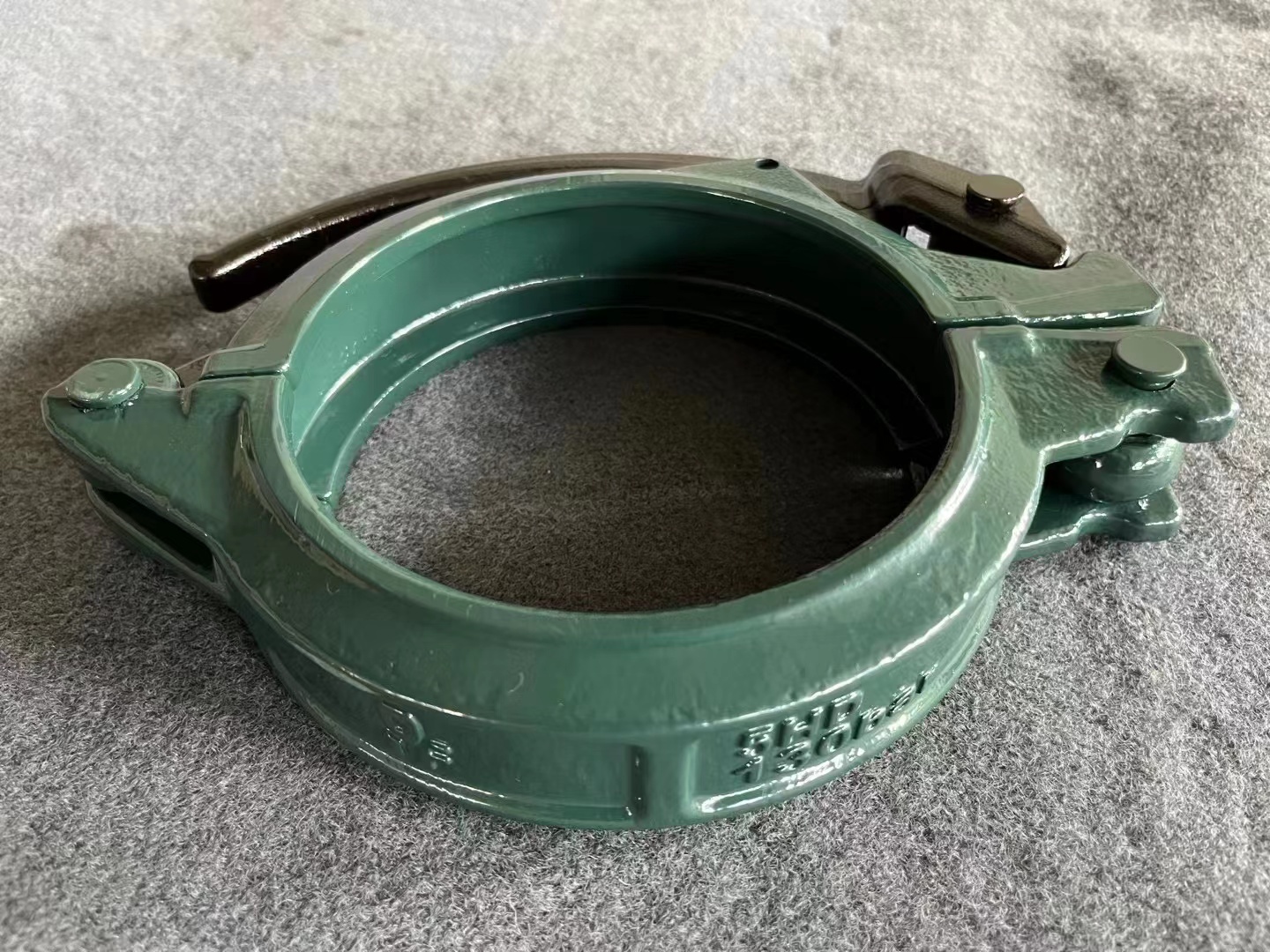 Heavy-duty adjustable coupling/clamp 3" 4" 5"
