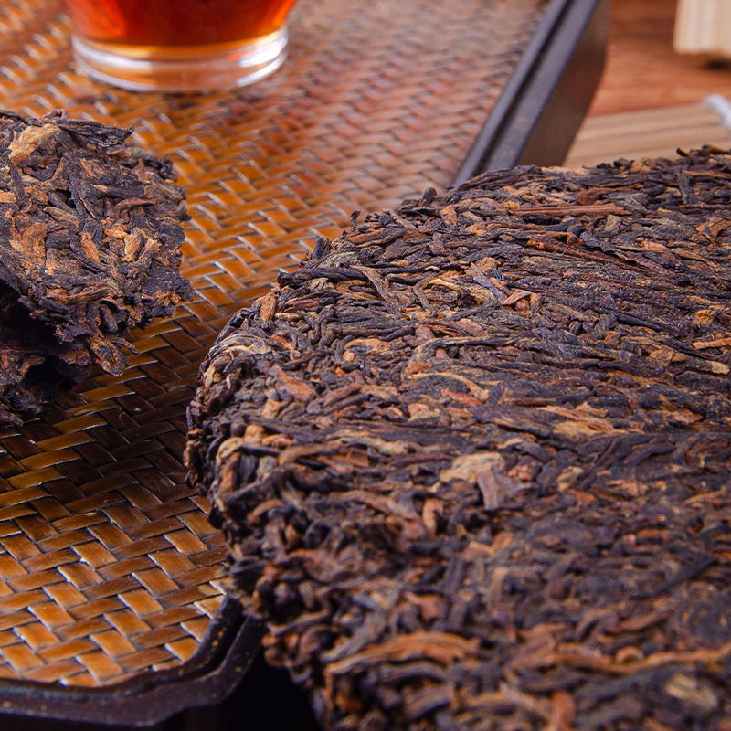 Yunnan Pu'er Ripe Tea 2020 | 3-Year Aged | 357g Tea Cake GIFT Box