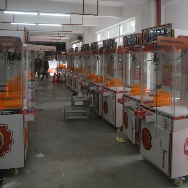 Custom Claw Machine Coin Operated Arcade Game Machine Snack Carnival Lovely Claw Prize Machine,Arcade Machines For Sale From China Manufacturer - Raisefun