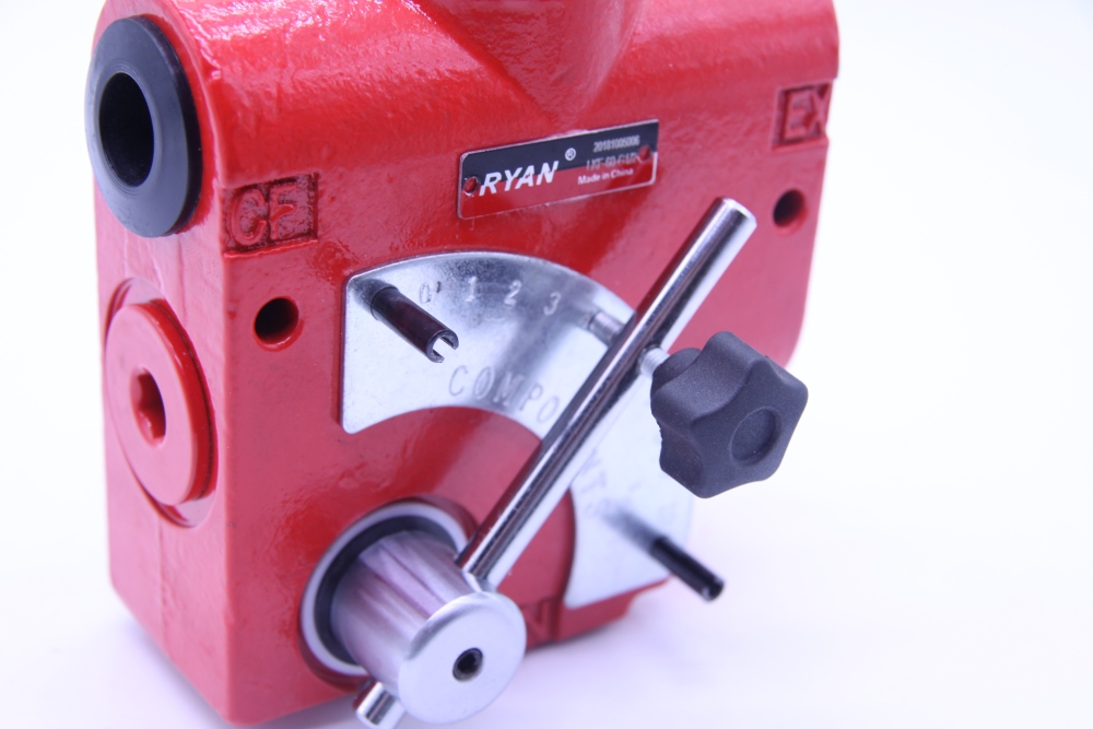 EBUY's LKF Flow Control Valve | 0~114L/min is a Full Range Pressure Compensated Variable Flow Control. Its Orifice Area Will Change With The Rotation of the Valve Stem.