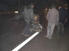 B23262 Thermoplastic Road Marking Paint strong reflective effect for night visibility and traffic safety