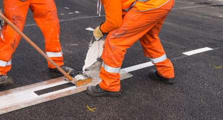 Comment évaluer la qualité d'une peinture thermoplastique pour marquage routier | Guide BOLE