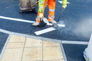 thermoplastic paint application 