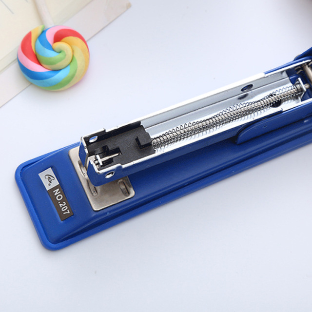 High Quality Basic Style Medium Sized Desktop Paper Stapler Office Stapler Manual Metal Customized Stapler