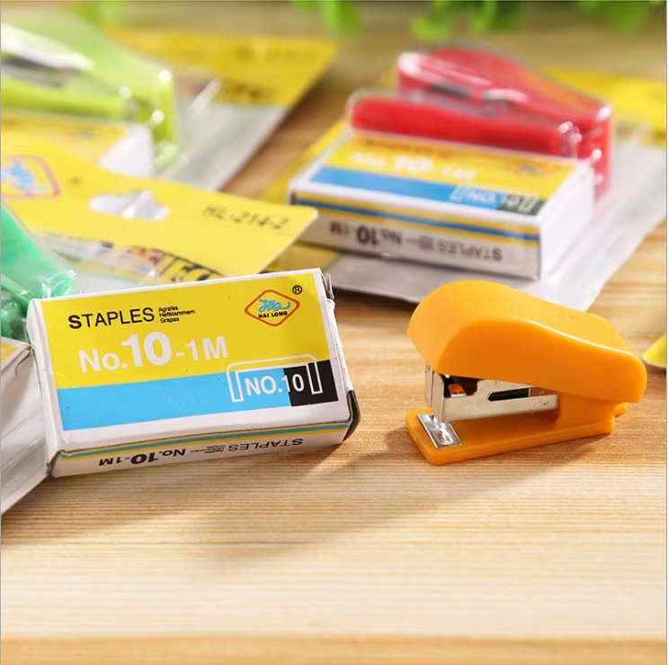 New Hotsale Design Colorful Polyester Staple Mini Plastic Stapler Set for Office and School