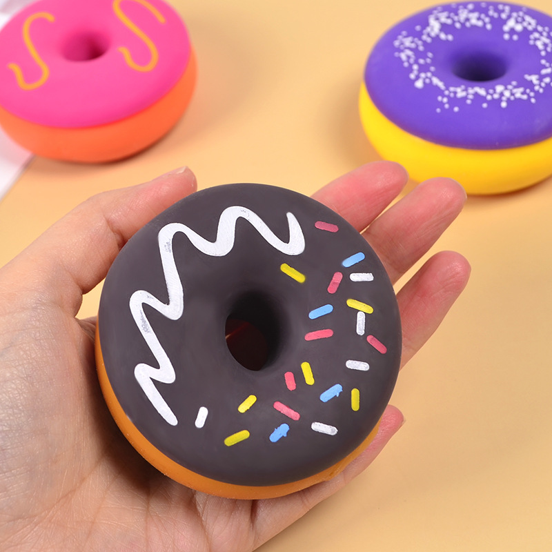 New New peculiar stretching decompression doughnut decompression venting toys TPR simulation real kneading le factory wholesale