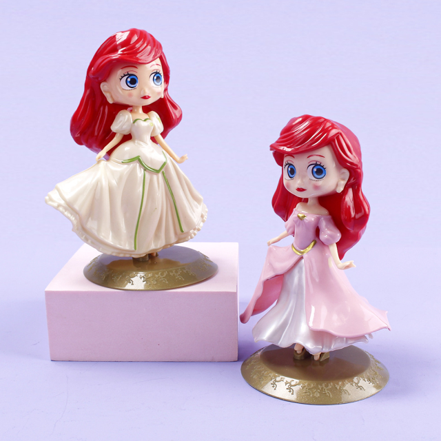 Wholesale 3D posket princess Cinderella Figures big eyes Queen PVC Figurines anime doll toy for birthday cake topper