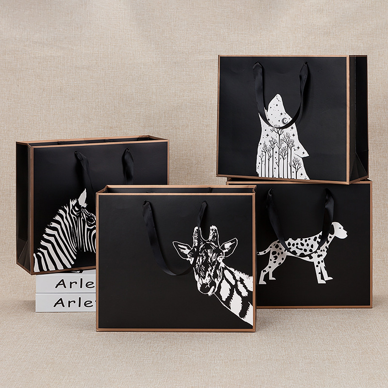 Factory Custom Printed Brand Logo Paper Gift Bag Promotion Luxury Clothing Gift Shopping Black Jewellery Paper Bag With Handle