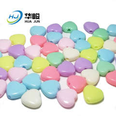 11*12 مللي متر معكرون اللون على شكل قلب خرز أكريليك لصنع المجوهرات